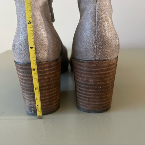 OTBT Montana Suede Ankle Boots size 9 M - Picture 11 of 15